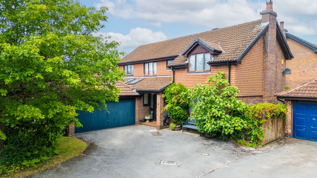 Property photo 1 of 26 4849420
