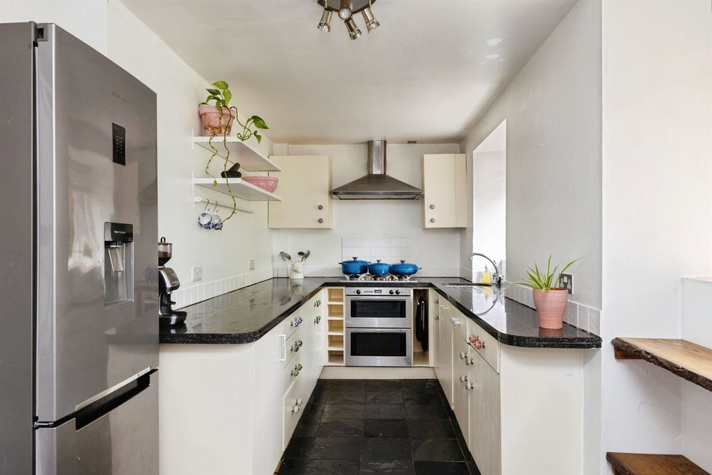 Additional image 4 of 3 bed flat for salePembroke Road, Clifton, Bristol BS8