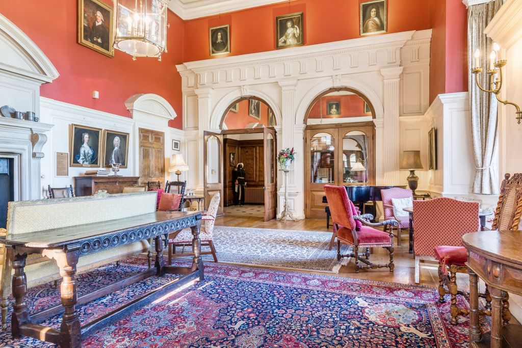 Property photo 3 of 9