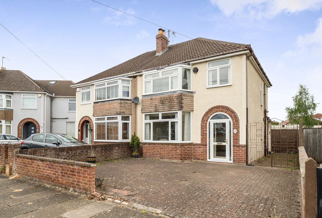 Property photo 1 of 11 1458196-2-6A01Dde...