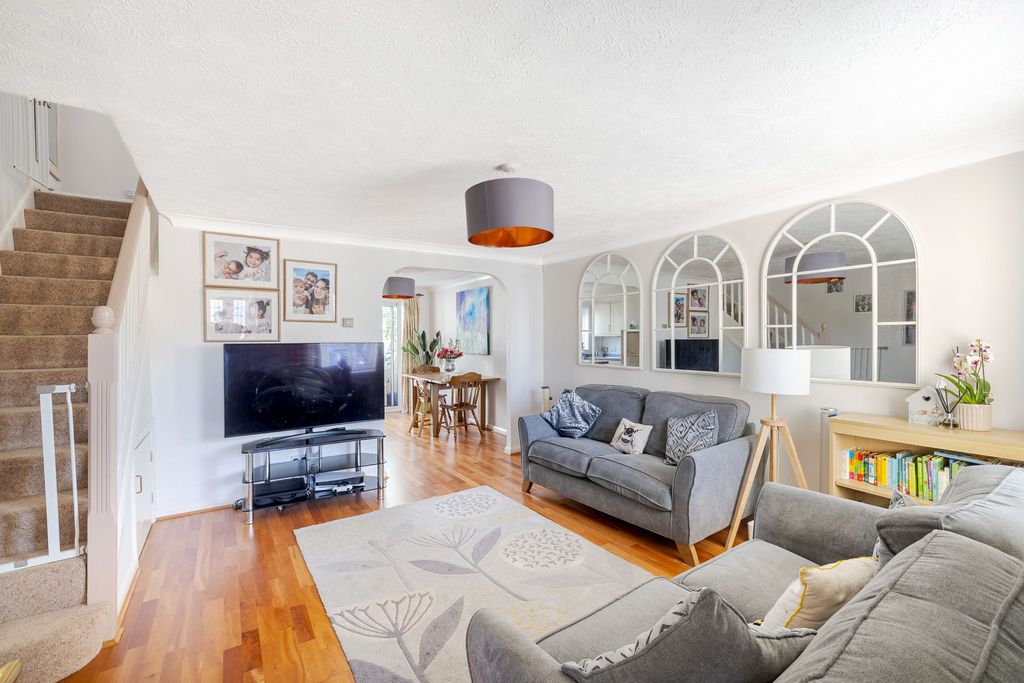 Property photo 2 of 13