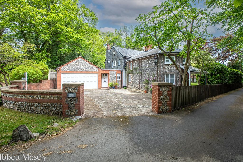 Property photo 1 of 29 20260507-South Lodge-4.Jpg
