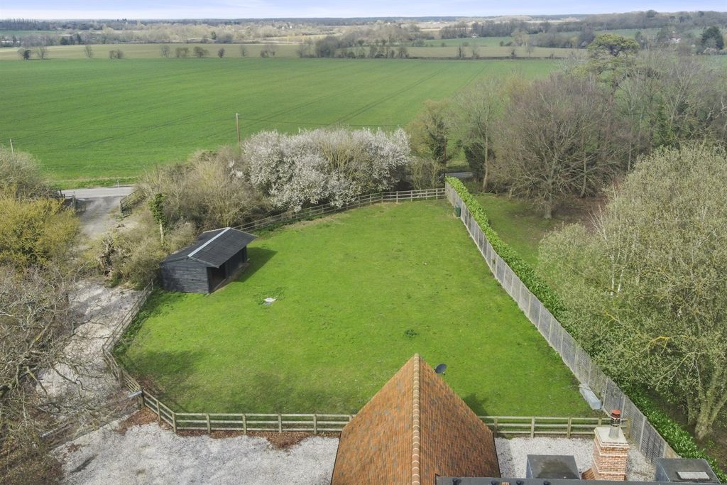 Property photo 2 of 40 Oak Tree Cottage