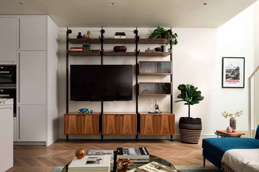 Property photo 3 of 19