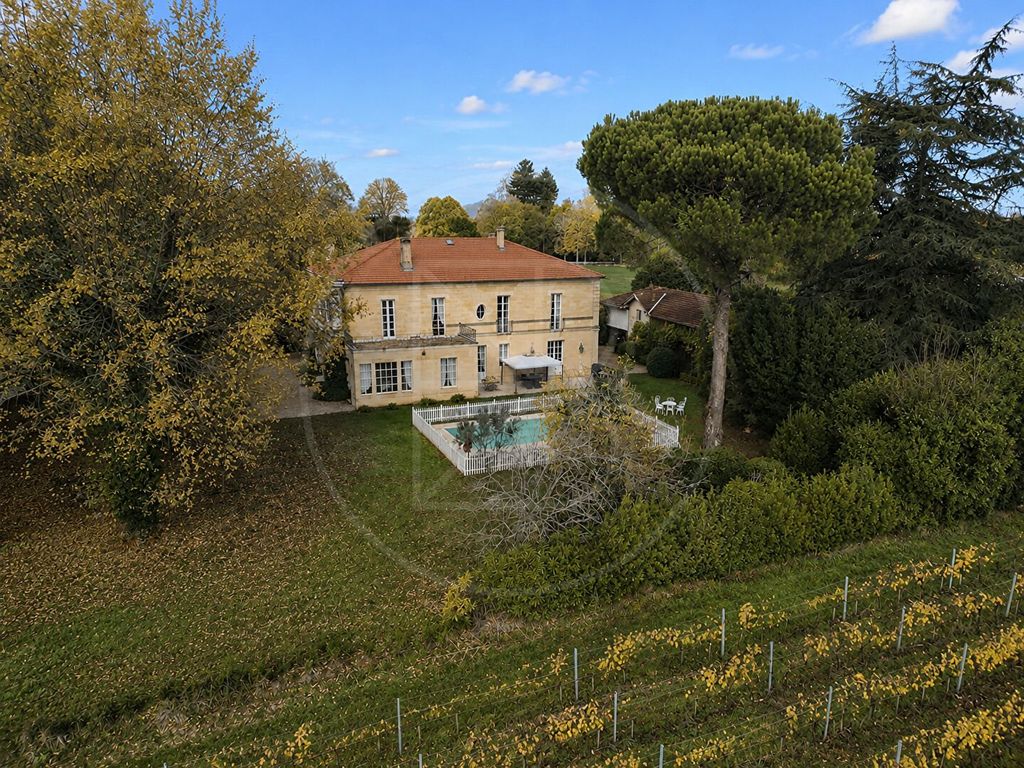 Property photo 1 of 18 Fully Renovated Manor House With Pool