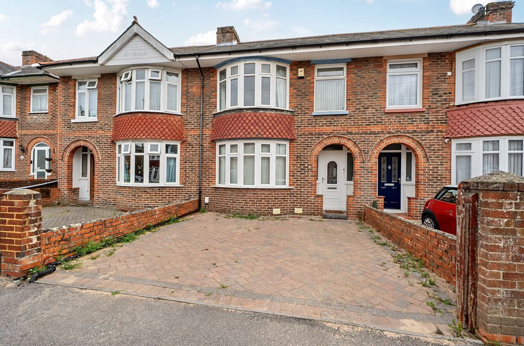 Property photo 1 of 16 1516708-20-6Aa2Ca...