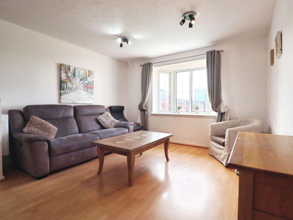 Property photo 3 of 17