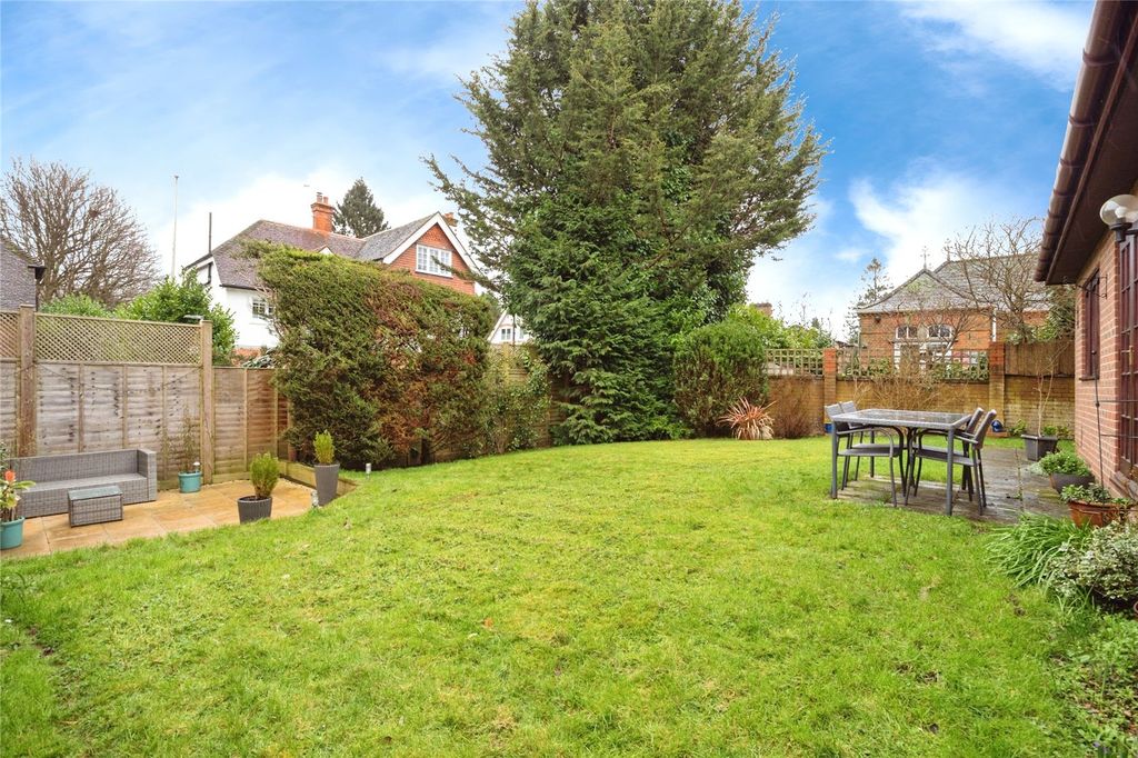 Property photo 2 of 26 Picture No. 16
