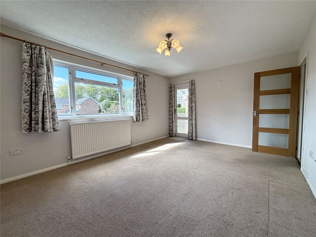 Property photo 2 of 19 Picture No. 14