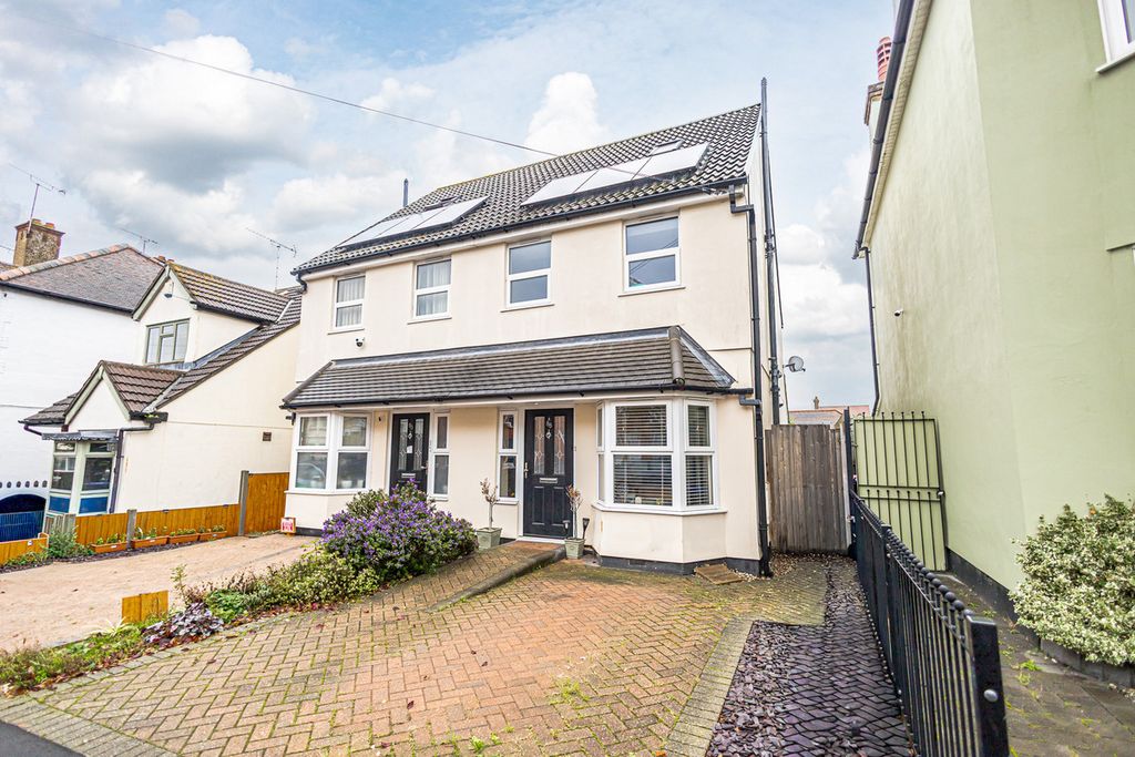 Property photo 1 of 17