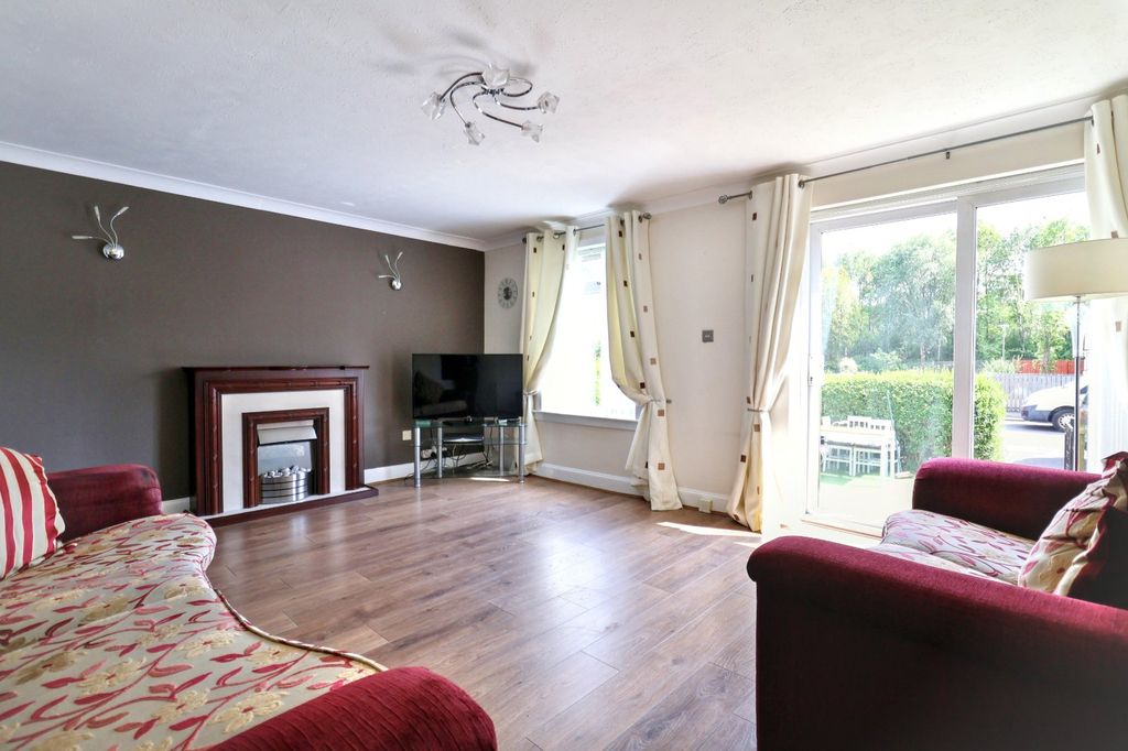 Property photo 2 of 22 Picture No. 41