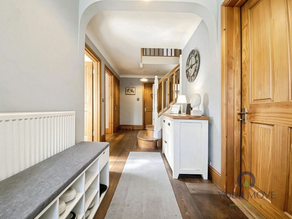 Property photo 3 of 25 Pbox-Img.Jpg