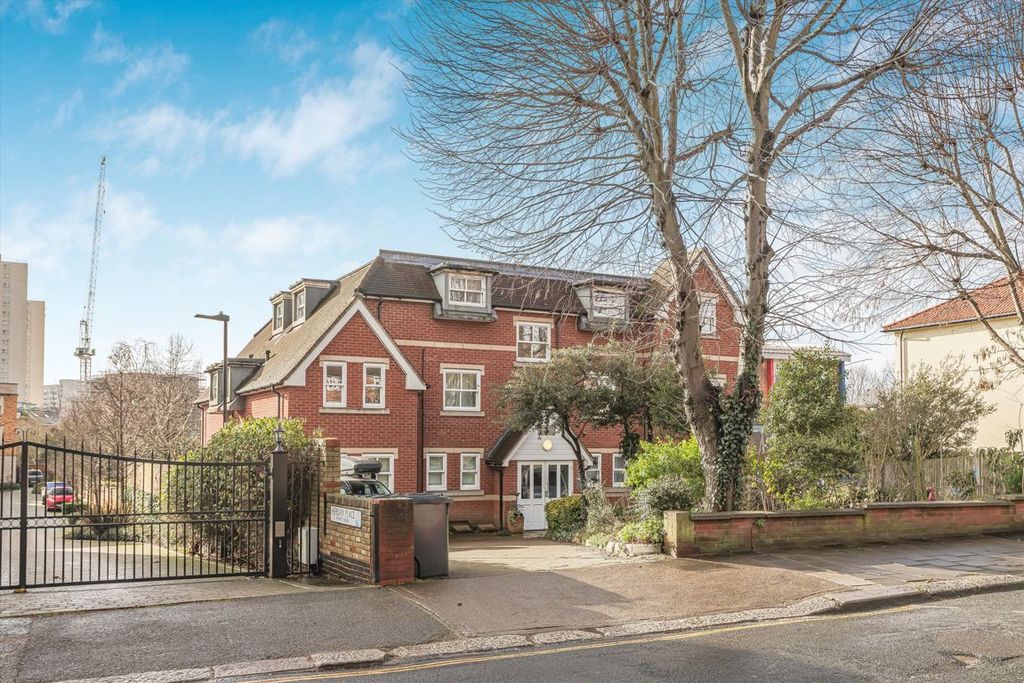 Property photo 1 of 5