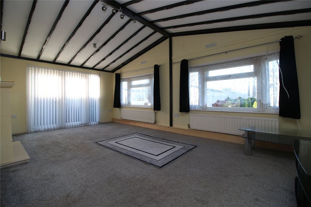 Property photo 2 of 12 Picture No. 06