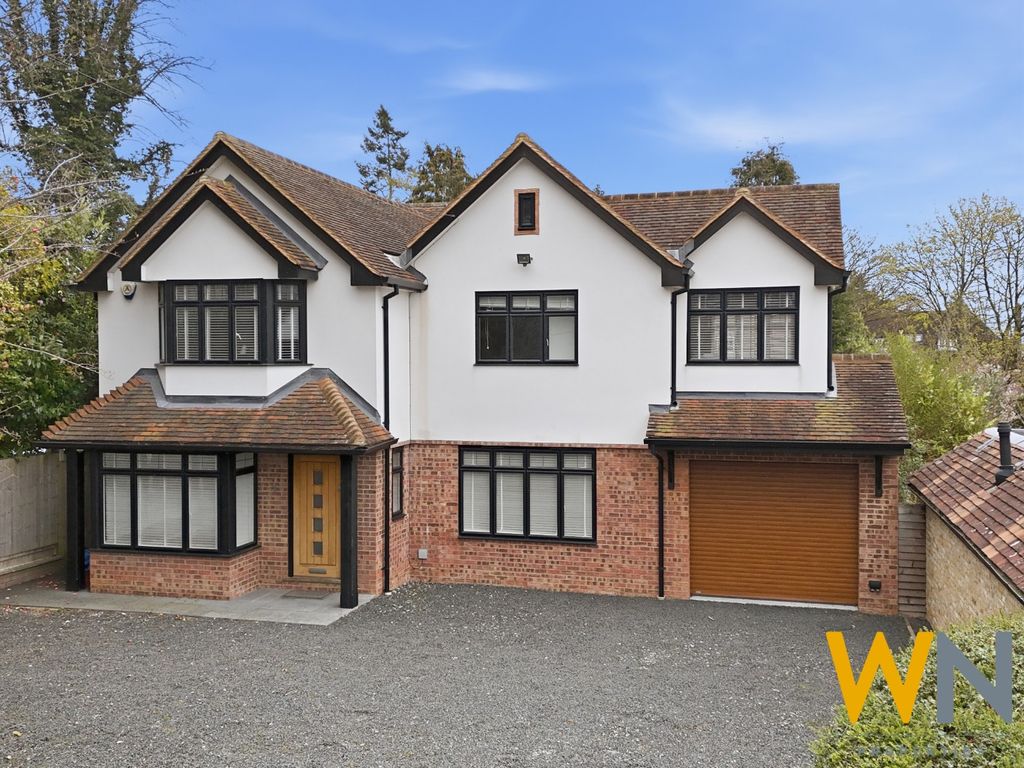 Property photo 1 of 32