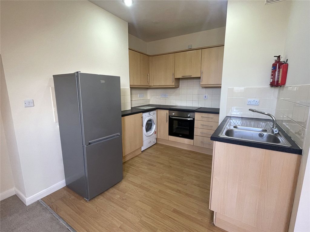 Property photo 3 of 11 Picture No. 05