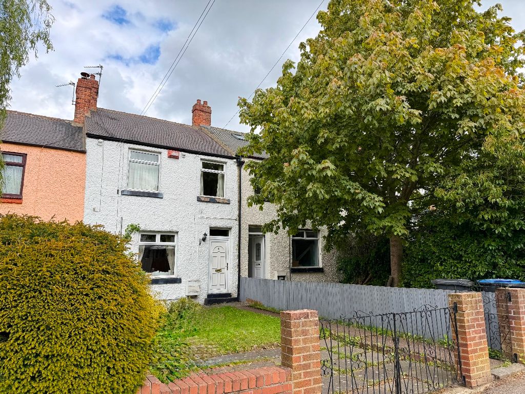 Property photo 1 of 3