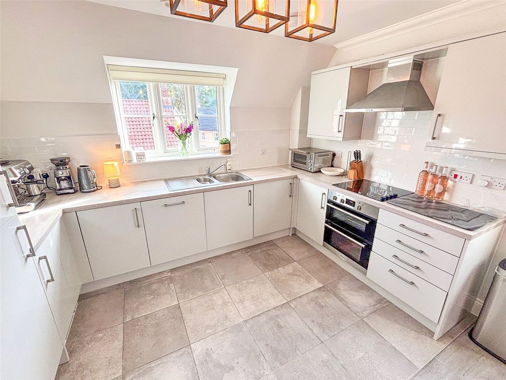 Property photo 2 of 13 Kitchen