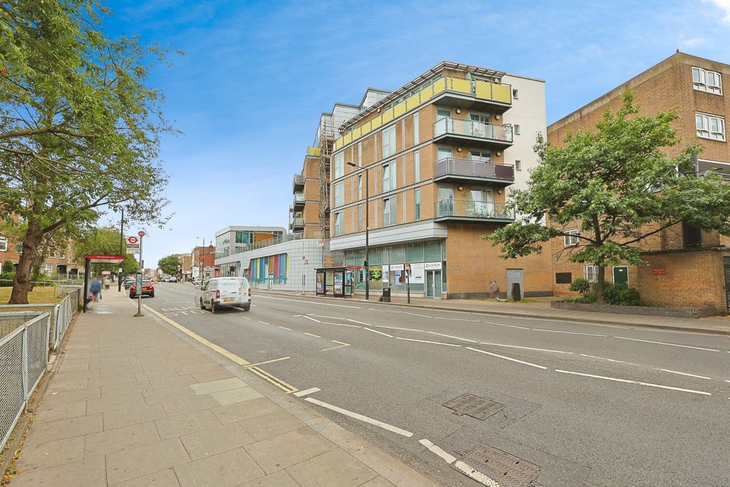 Property photo 1 of 10