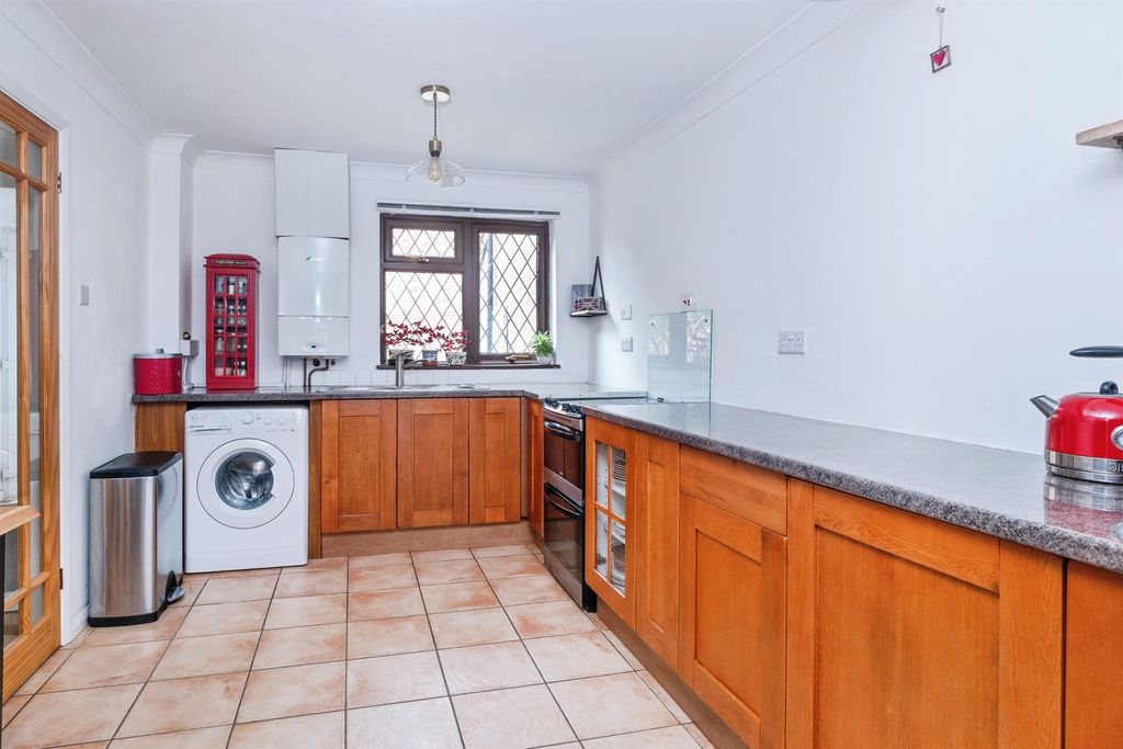 Property photo 3 of 17