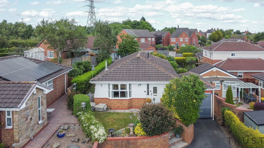 Property photo 1 of 30