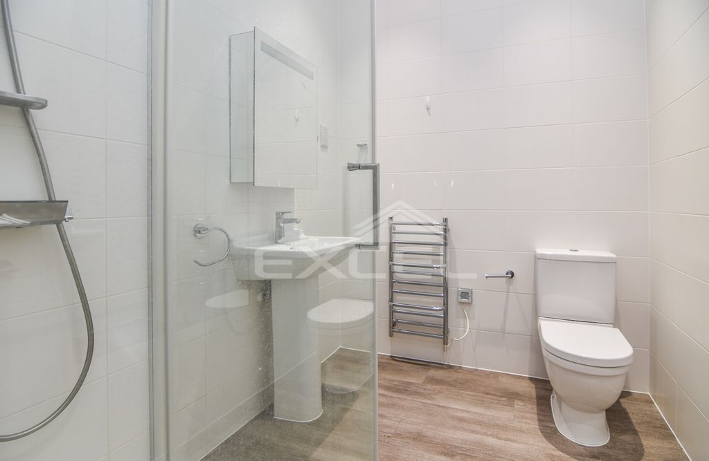 Property photo 3 of 3 Ensuite (2)