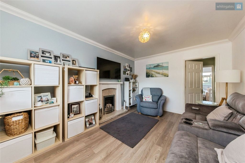 Property photo 3 of 17 Picture No. 04