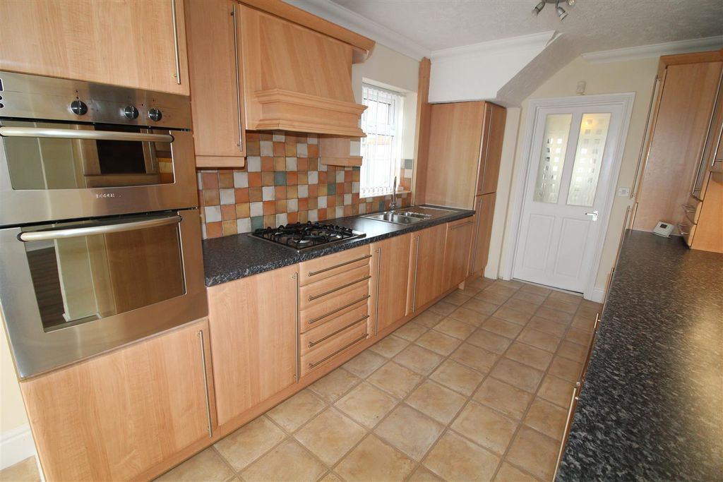 Property photo 3 of 14 Img_8899.Jpg