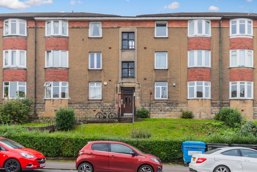 Property photo 1 of 33
