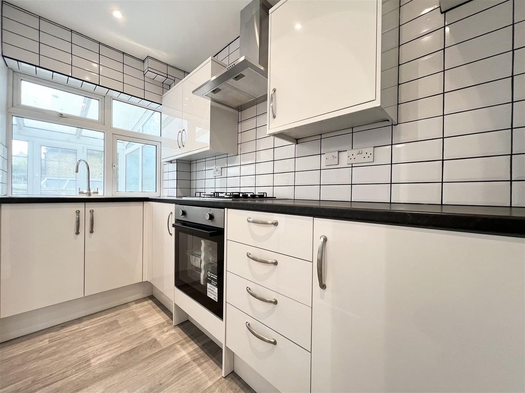 Property photo 1 of 16 Kitchen