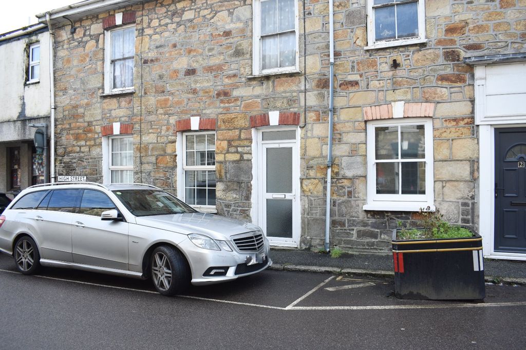 Property photo 1 of 9 Front Elevation