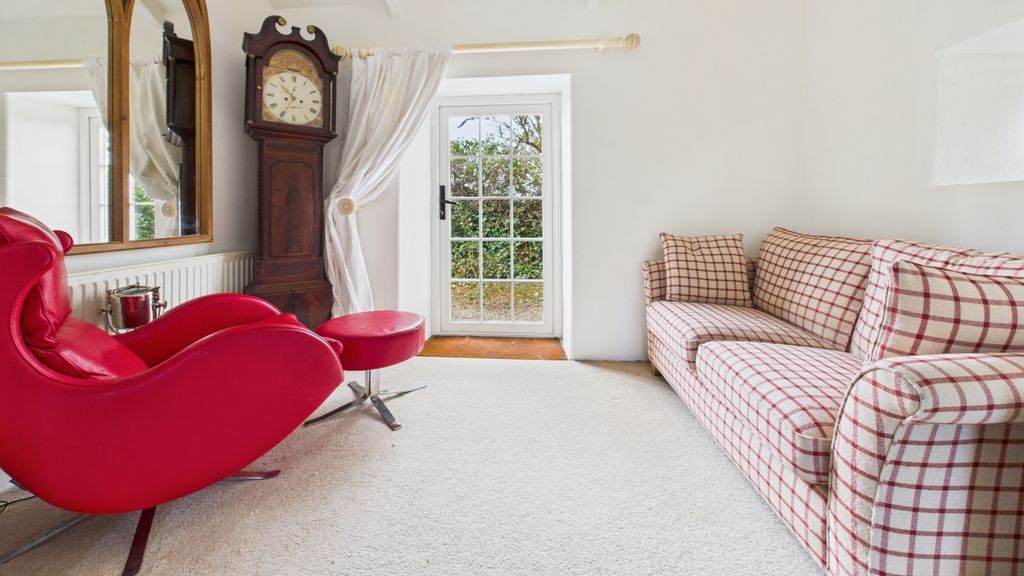 Property photo 3 of 23 Gallery