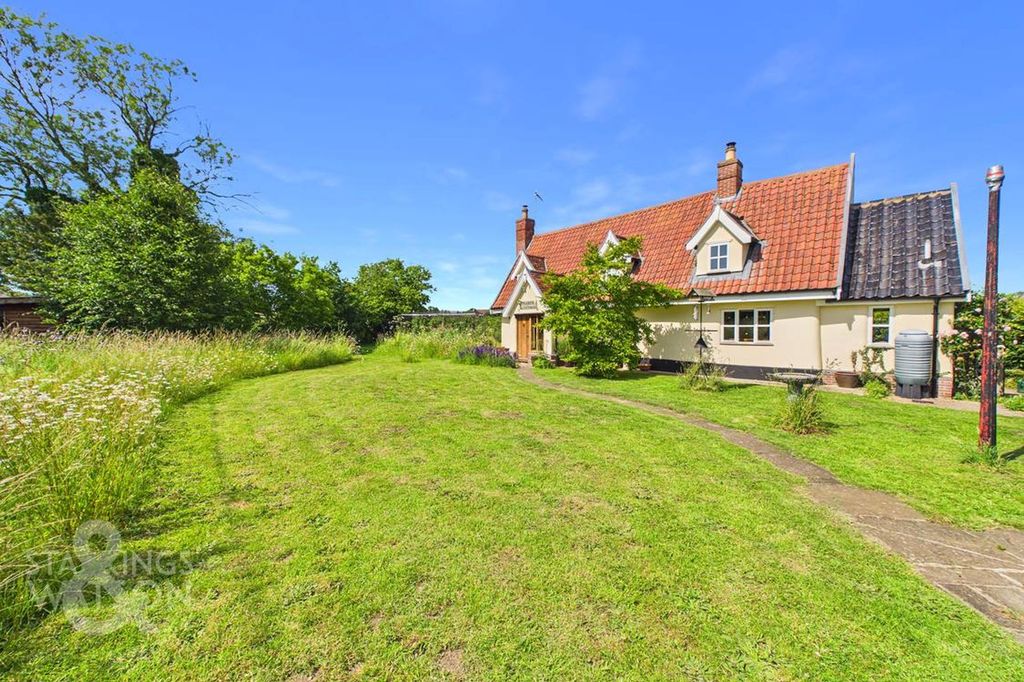 Property photo 1 of 37
