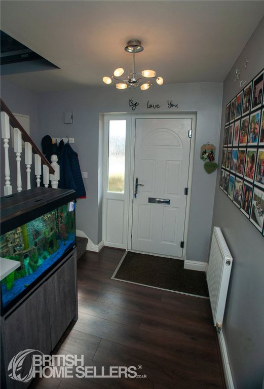 Property photo 2 of 32 Picture No. 10