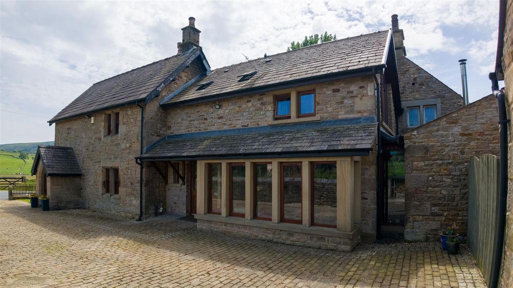 Property photo 1 of 31