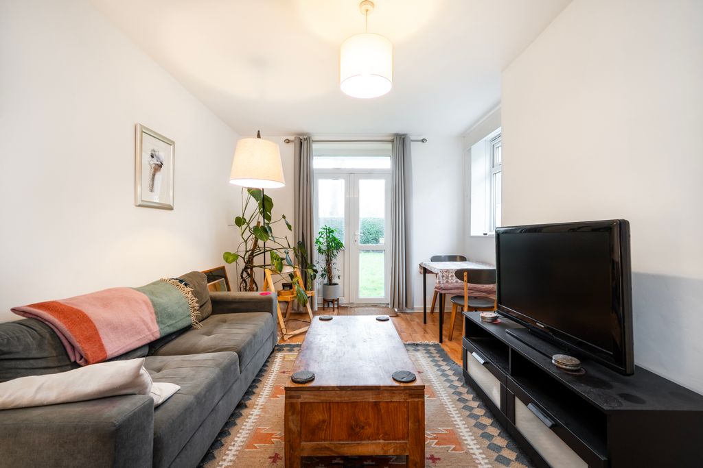 Property photo 3 of 7