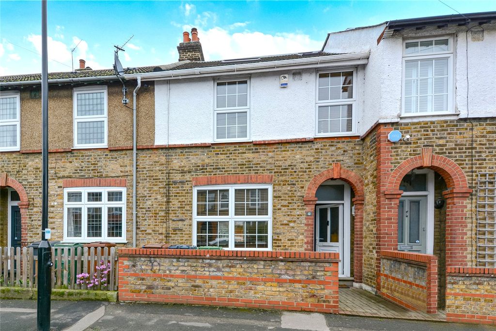 Property photo 1 of 17 Picture No. 11