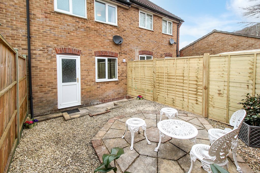 Property photo 2 of 10