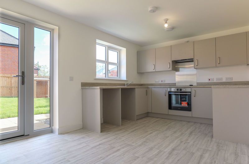 Property photo 2 of 7 Photo 3