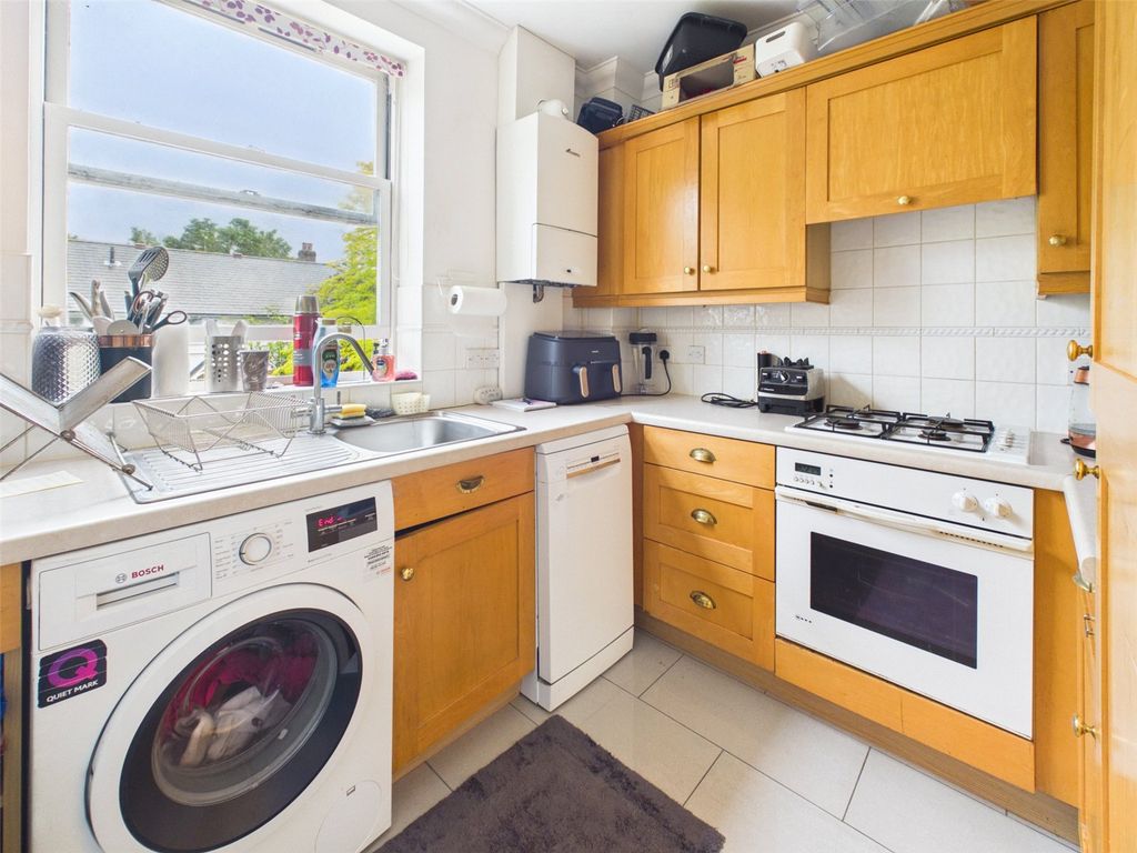 Property photo 3 of 11 Picture No. 02