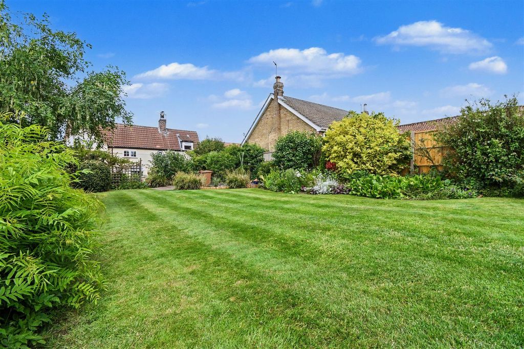Property photo 3 of 43 Rear Garden