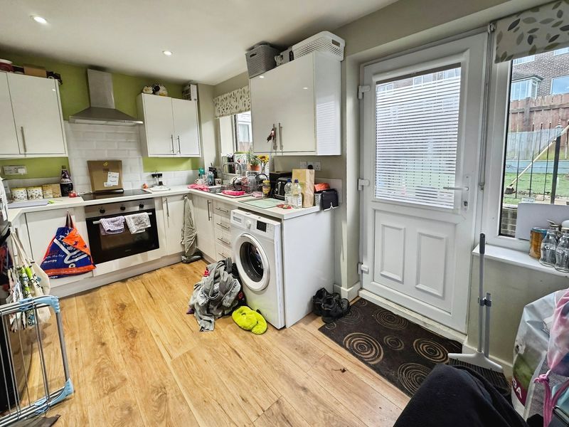 Property photo 3 of 10 Photo 7