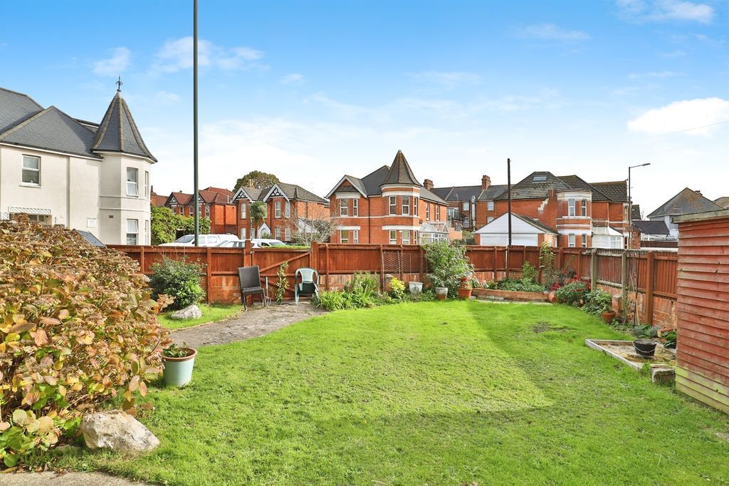 Property photo 2 of 15