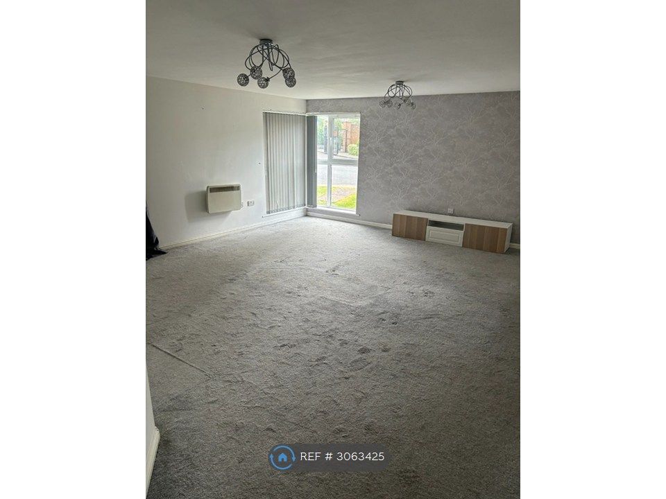 Property photo 1 of 3