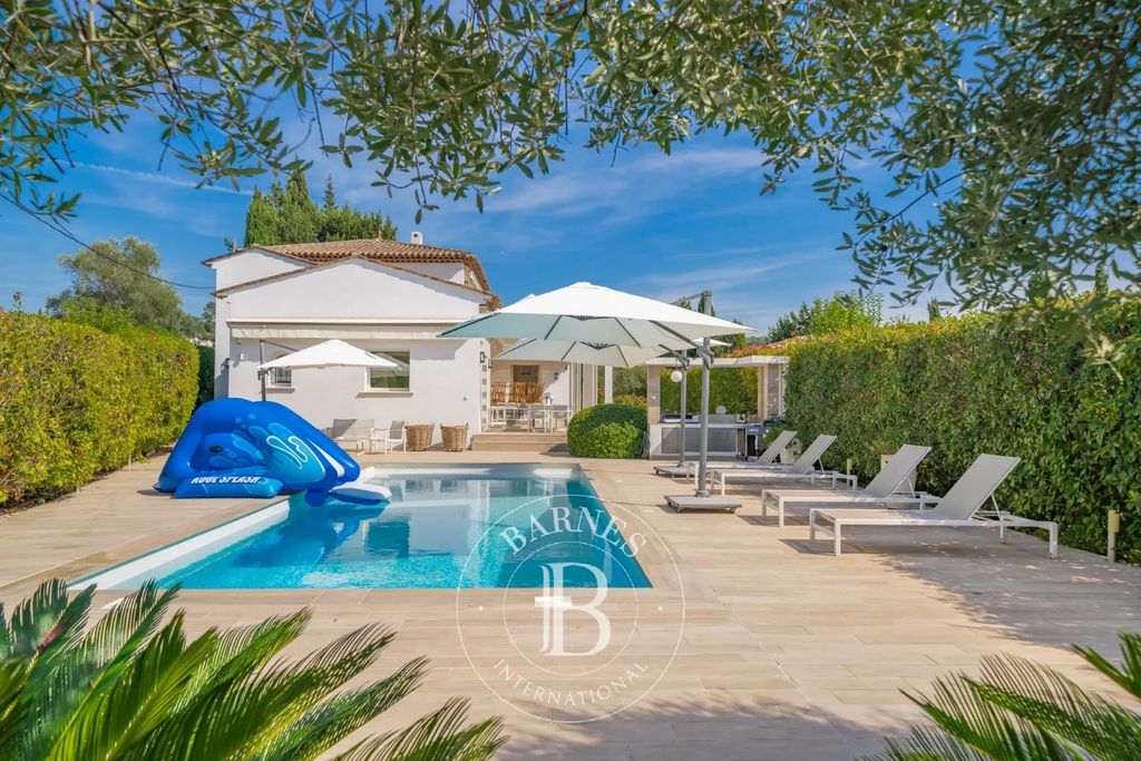 Property photo 1 of 23