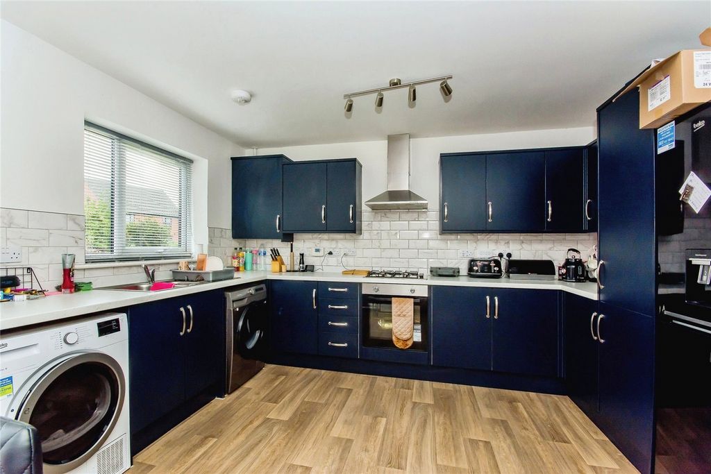 Property photo 2 of 17 Picture No. 02
