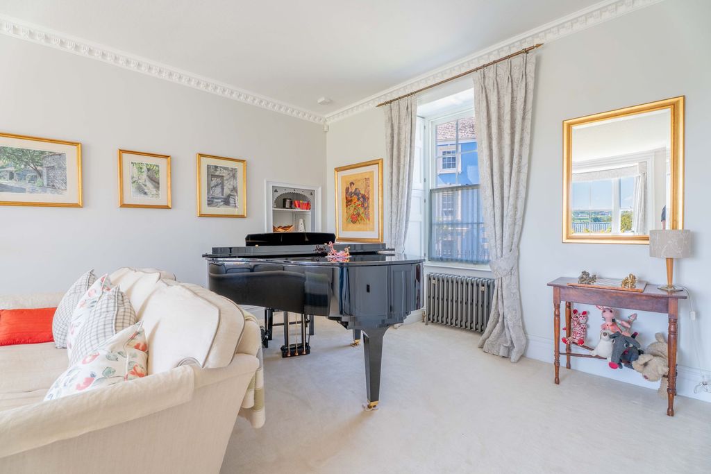 Additional image 8 of 8 bed link detached house for sale61 St. James Street, Narberth SA67