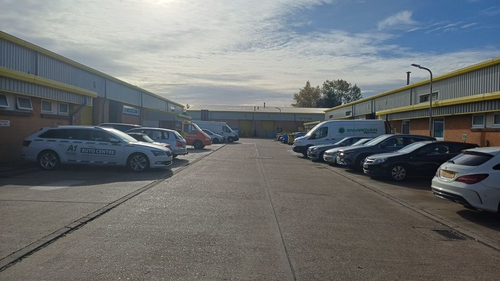 Property photo 3 of 7 Photo 10