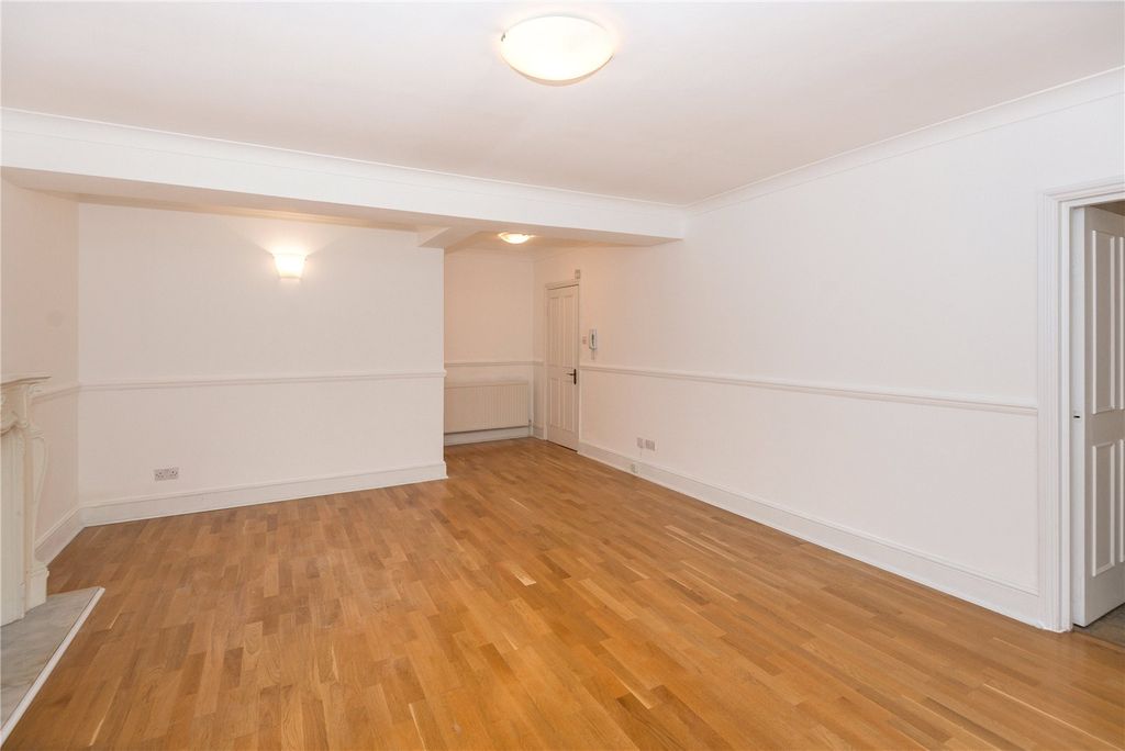 Property photo 2 of 11 Picture No. 02