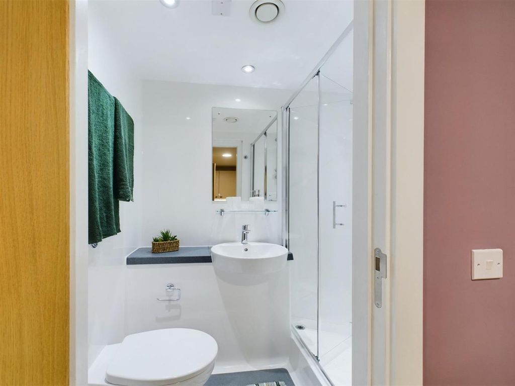 Property photo 1 of 36
